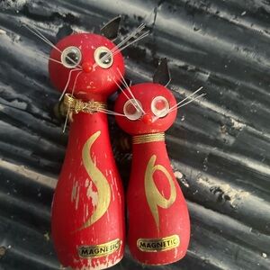 Whimsical Red Magnetic Cat , 1950’s vintage salt n pepper shaker